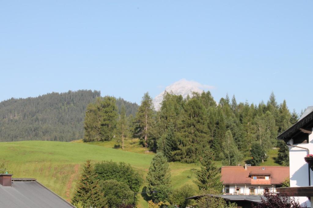 Haus Kneissl Apartman Seefeld in Tirol Szoba fotó